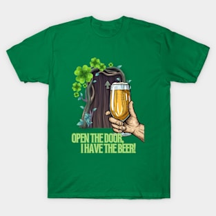 Leprechaun, come out and play! It's St. Paddy's Day! T-Shirt